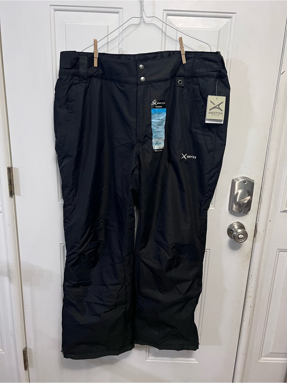 Arctix Women’s 2X Insulated Snow Pants Black Ski Snowboard Waterproof 31” NWT